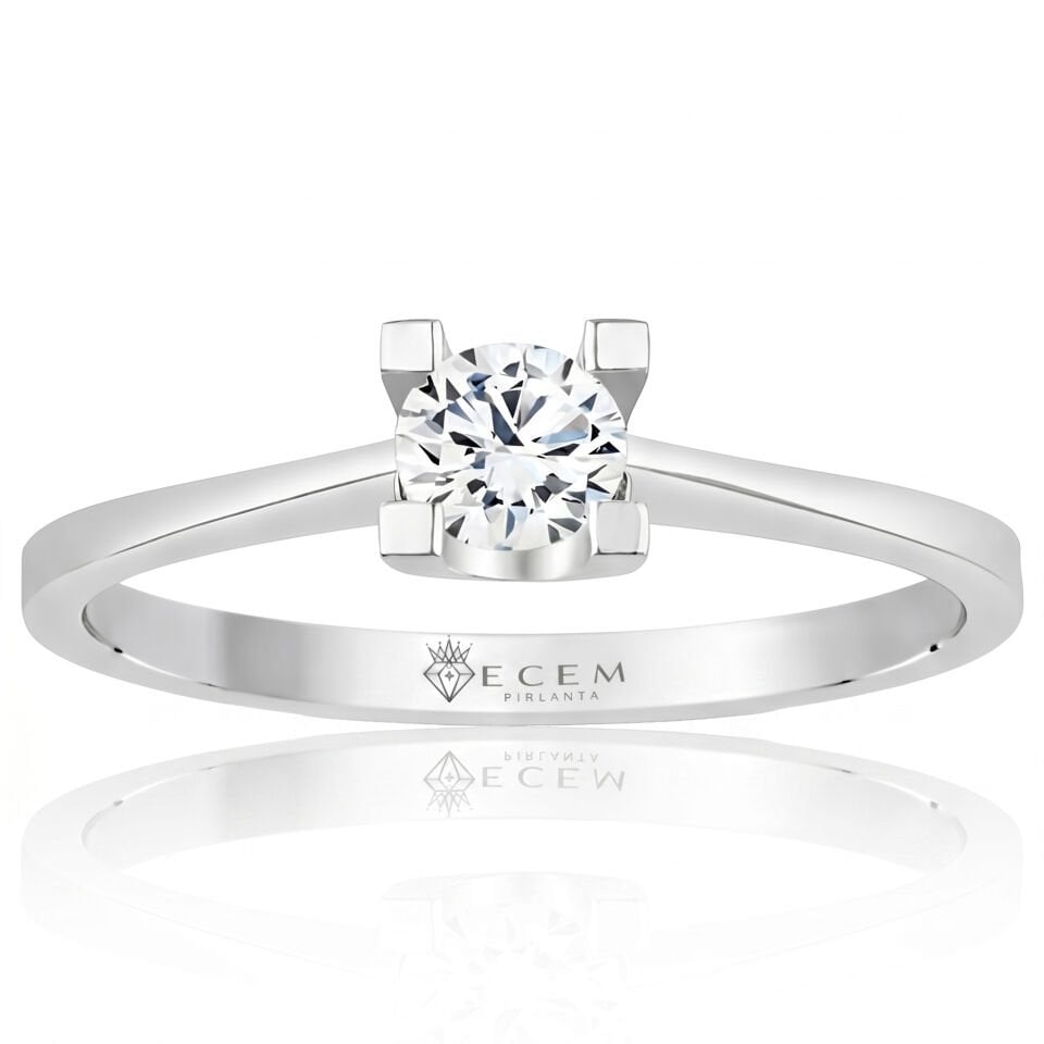 0.70 Carat E VS Lab-Diamond Solitaire Ring