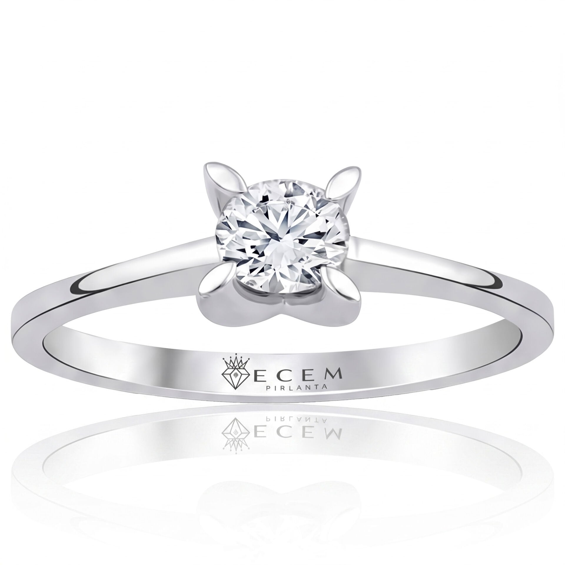 0.50 Carat E VS Lab-Diamond Solitaire Ring